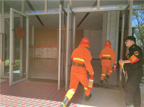 酷熱“烤”驗(yàn)下，企福物業(yè)為園區(qū)安全“降溫”